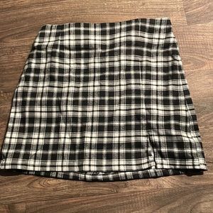 black and white plaid mini skirt
